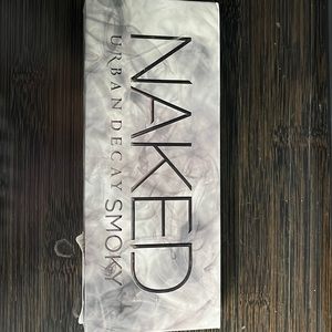Urban decay naked smoky eye shadow palette